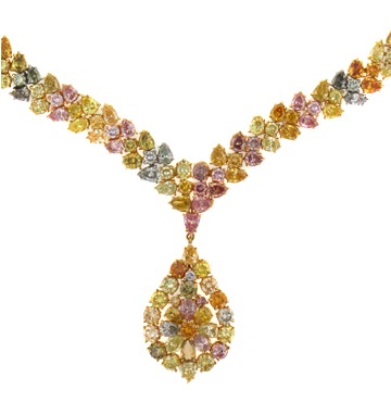 Necklace containing chocolate diamonds