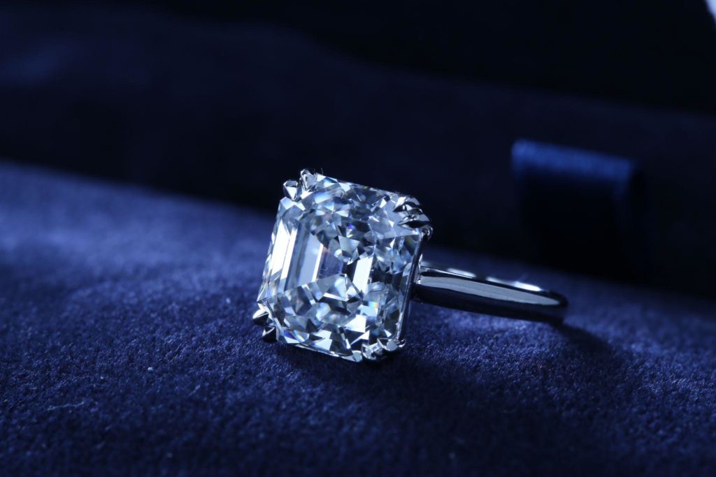 Asscher cut Diamond Angle 5