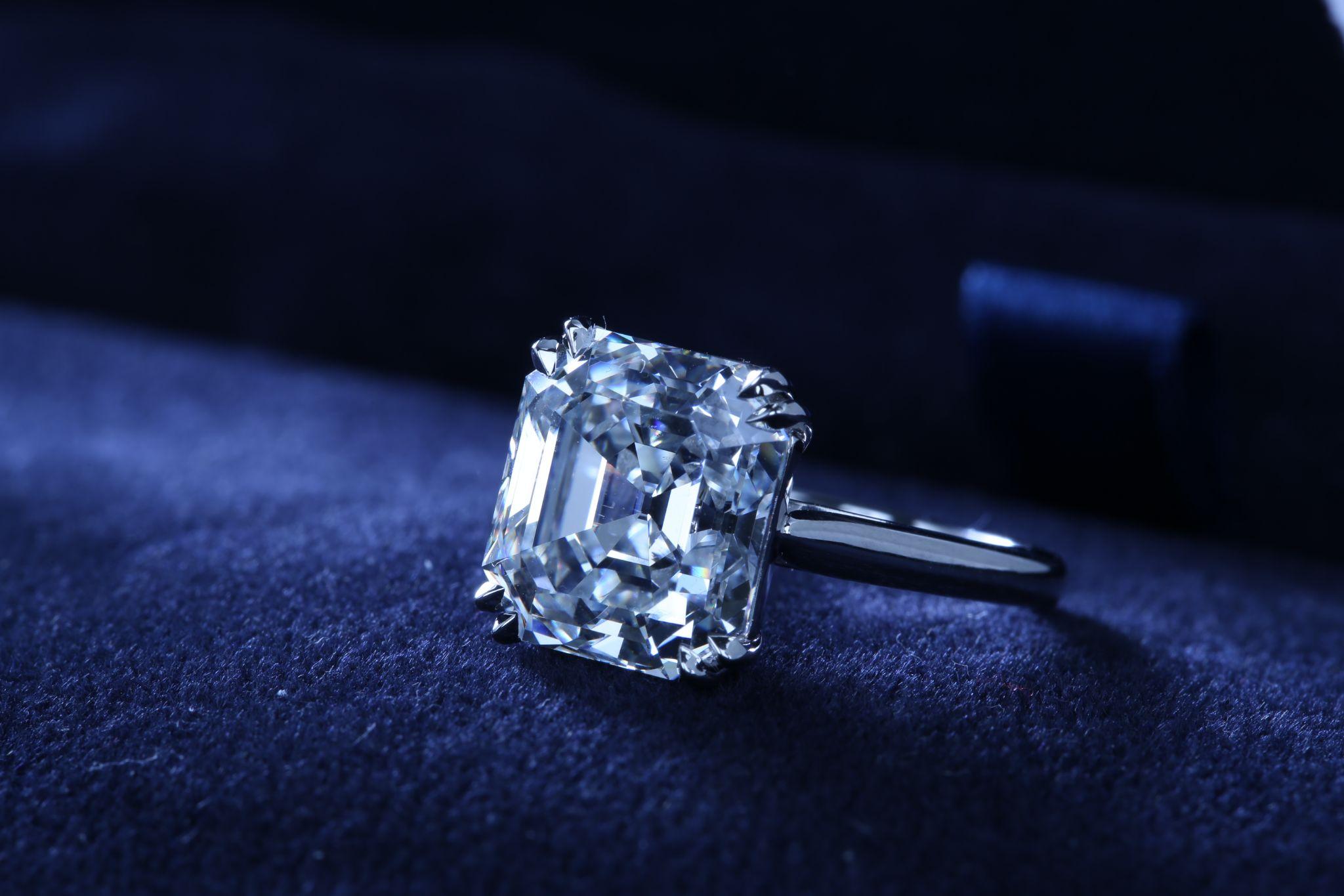 Asscher cut diamond